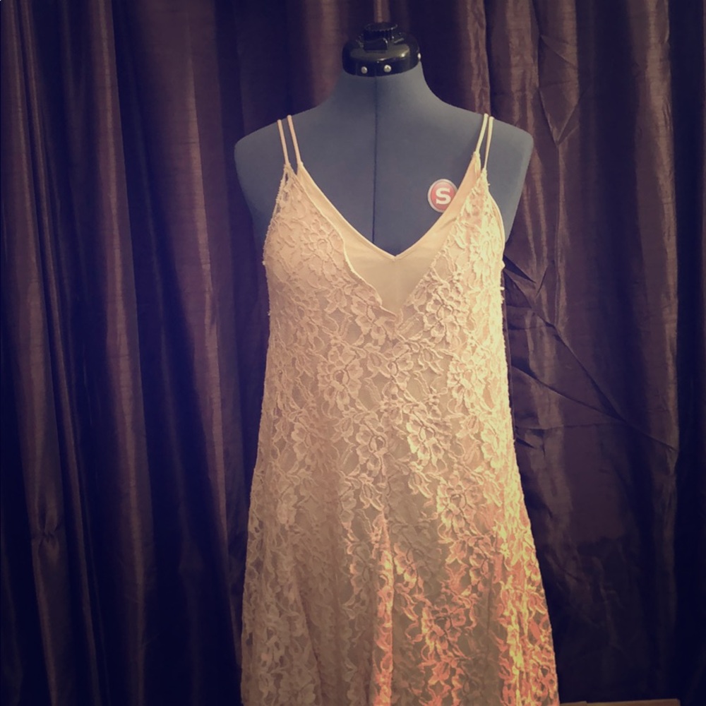 Rose/Pink Lace Dress
